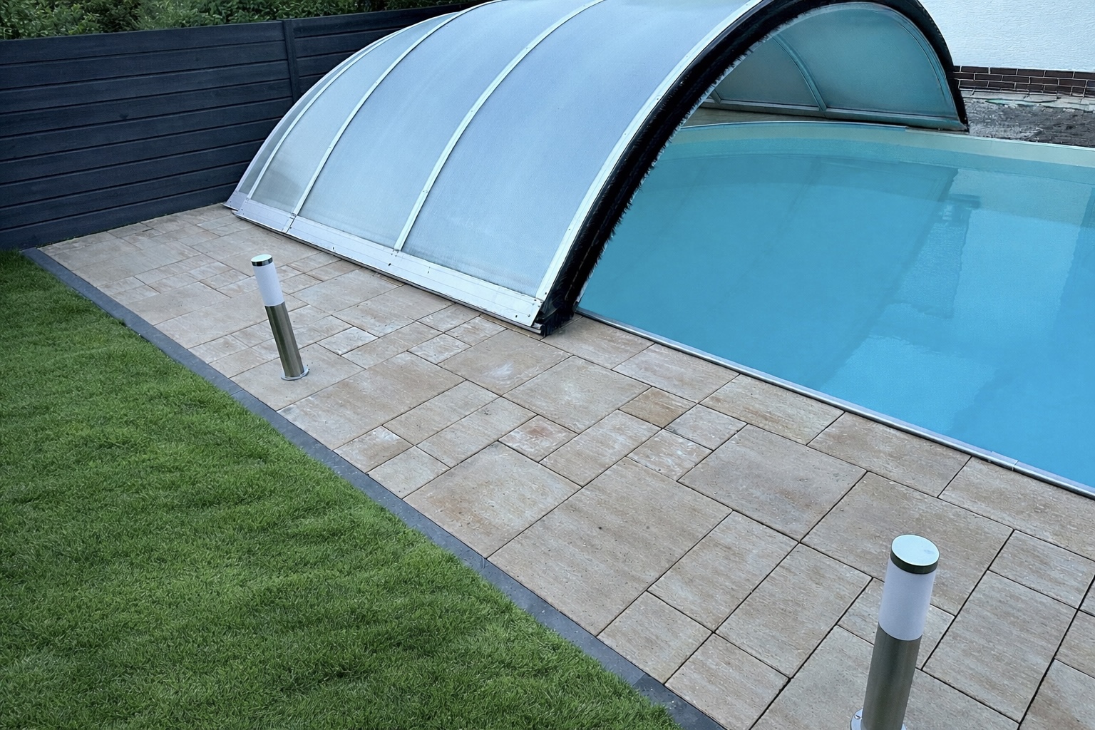 f19a84e0 319f 42a3 aaee a777c0c6289a